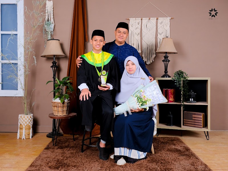 Cilacap Bonsai: Cultivating Heritage in Every Leaf